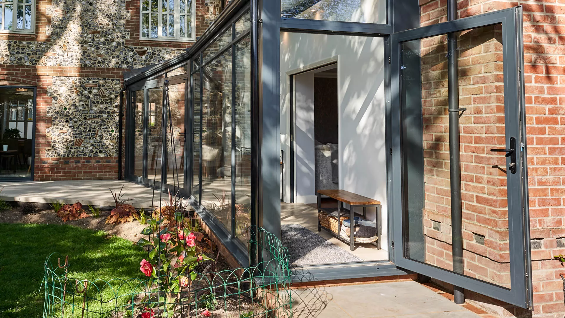 Aluminium-Doors-Gallery-10.jpg